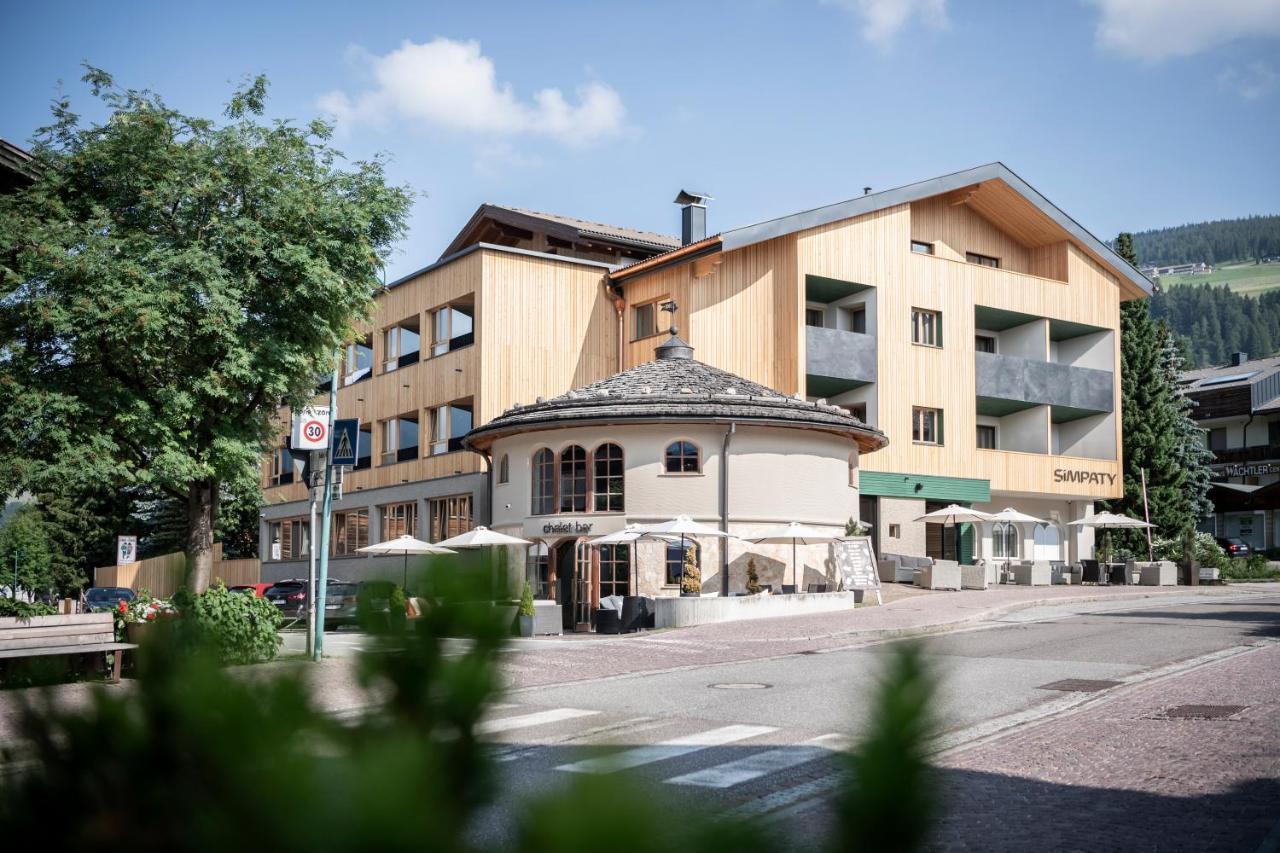 Hotel Simpaty Dobbiaco Exterior photo